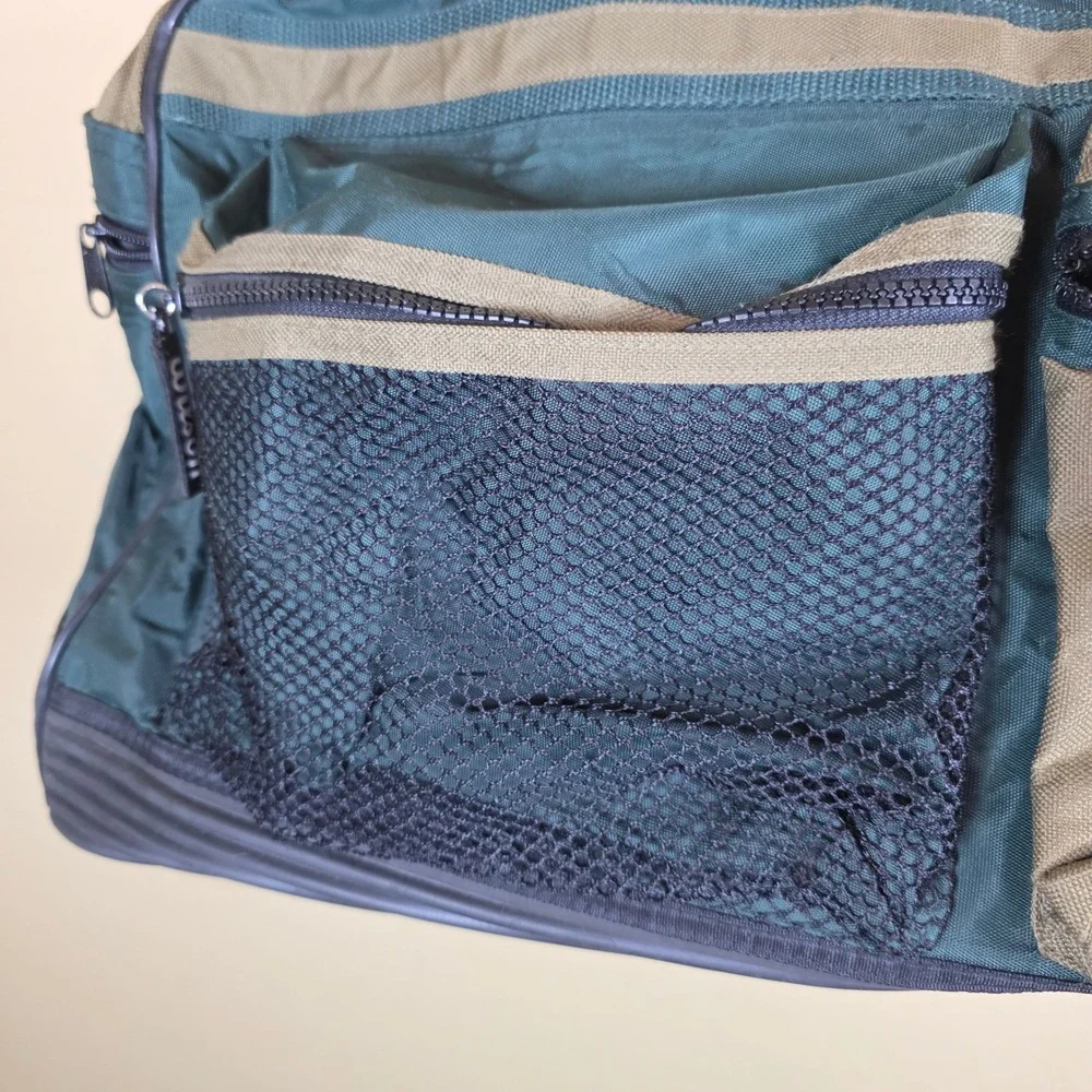 Wilson Duffel Bag Green Tan‎ Multi Pocket Adjustable Strap Sports Travel